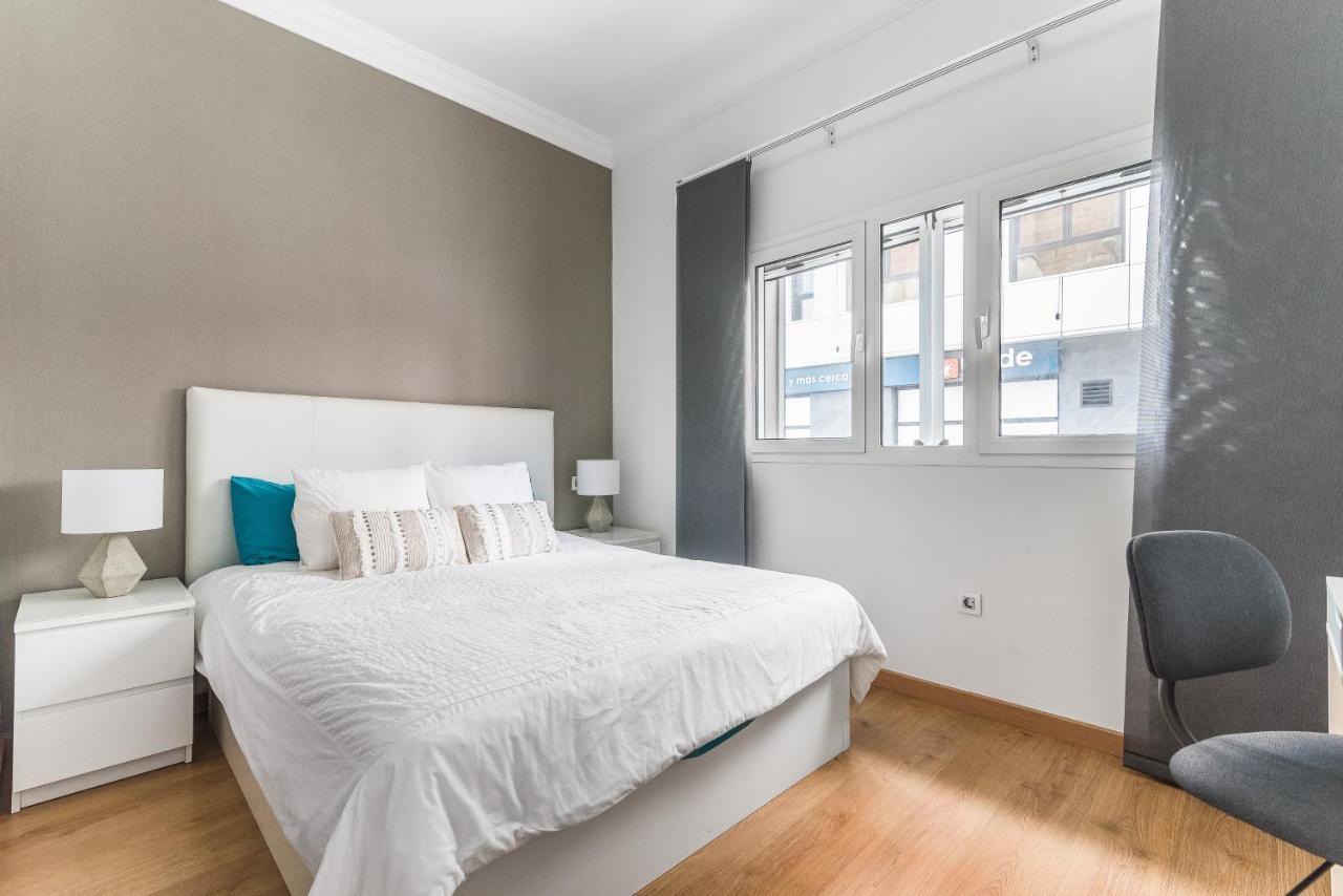 Home2Book Stylish Front Line Las Canteras Beach 라스팔마스 외부 사진