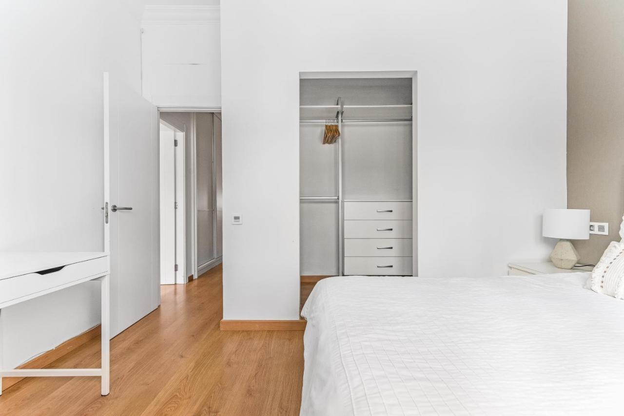 Home2Book Stylish Front Line Las Canteras Beach 라스팔마스 외부 사진